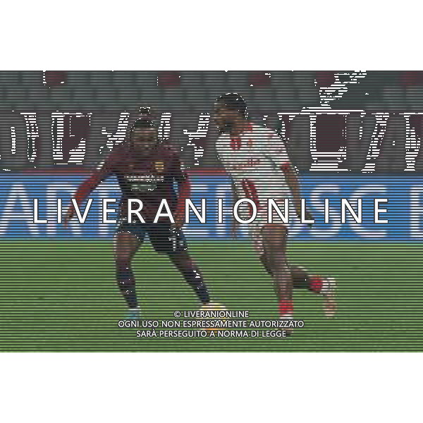 Yayah Kallon of SSC Bari and Muhamed Varela of Reggiana during the Italian Serie B match SSC Bari vs AC Reggiana 1919 on January 27, 2024 at the San Nicola stadium in Bari, Italy. Photo by Emmanuele Mastrodonato/ag. Aldo Liverani sas/AGENZIA ALDO LIVERANI SAS