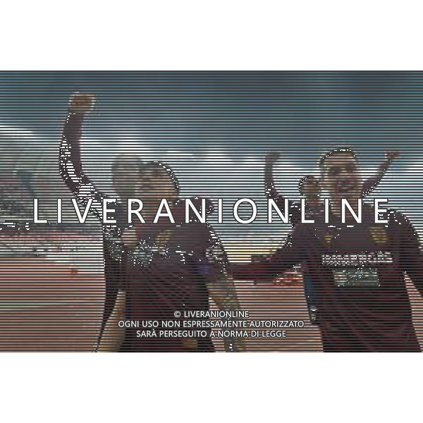 Alessandro Bianco of Reggiana celebrates after scoring a goal with teammates during the Italian Serie B match SSC Bari vs AC Reggiana 1919 on January 27, 2024 at the San Nicola stadium in Bari, Italy. Photo by Emmanuele Mastrodonato/ag. Aldo Liverani sas/AGENZIA ALDO LIVERANI SAS