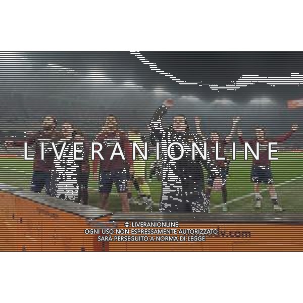 Players of AC Reggiana 1919 celebrates the victory during the Italian Serie B match SSC Bari vs AC Reggiana 1919 on January 27, 2024 at the San Nicola stadium in Bari, Italy. Photo by Emmanuele Mastrodonato/ag. Aldo Liverani sas/AGENZIA ALDO LIVERANI SAS