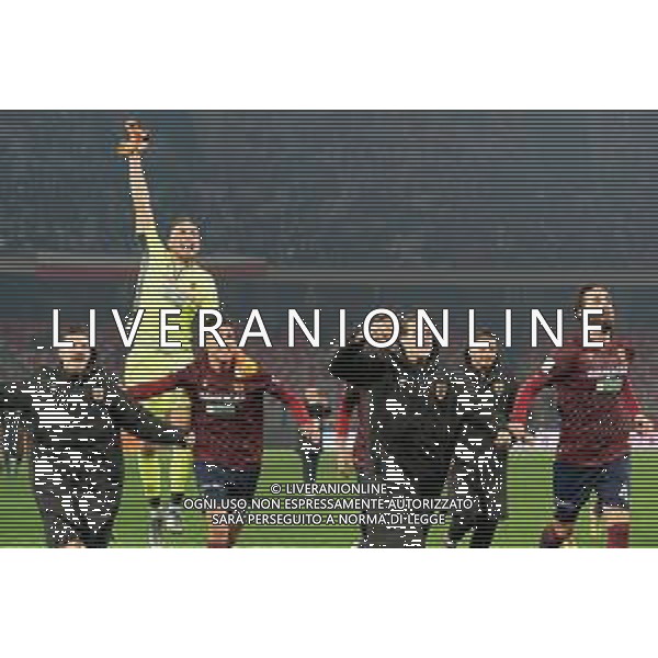 players of AC Reggiana 1919 celebrates the victory during the Italian Serie B match SSC Bari vs AC Reggiana 1919 on January 27, 2024 at the San Nicola stadium in Bari, Italy. Photo by Emmanuele Mastrodonato/ag. Aldo Liverani sas/AGENZIA ALDO LIVERANI SAS