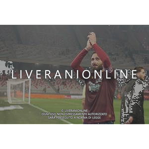 Paolo Rozzio of Reggiana celebrates the victory during the Italian Serie B match SSC Bari vs AC Reggiana 1919 on January 27, 2024 at the San Nicola stadium in Bari, Italy. Photo by Emmanuele Mastrodonato/ag. Aldo Liverani sas/AGENZIA ALDO LIVERANI SAS