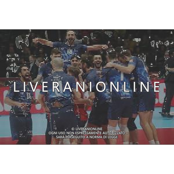 CASALECCHIO DI RENO COPPA ITALIA 27 01 2024 ITAS TRENTINO-MINT VERO VOLLEY MONZA 2-3 NELLA FOTO MONZA DOPO LA PARTITA ESULTANZA ©SANNA/AGENZIA ALDO LIVERANI SAS