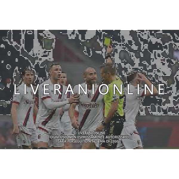 Milan vs Bologna nella foto proteste Bologna con l\'arbitro Davide Massa di Imperia Milano 27-01-2024 Stadio Giuseppe Meazza - San Siro Campionato Serie A TIM - 22a giornata foto Roberto Garavaglia/Agenzia Aldo Liverani sas/AGENZIA ALDO LIVERANI SAS