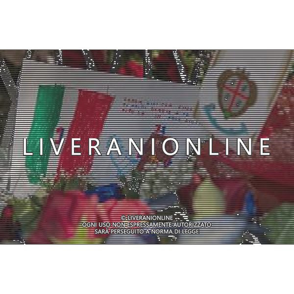 28-1-2024.Folla di persone, si recano ad omaggiare la tomba di Luigi Riva, noto calciatore del Cagliari calcio dello scudetto del 1969/1970, presso il ciimitero monumentale di Bonaria a Cagliari. Foto Salvatore Moi/Agenzia Aldo Liverani s.as. ©MOI SALVATORE/AGENZIA ALDO LIVERANI SAS
