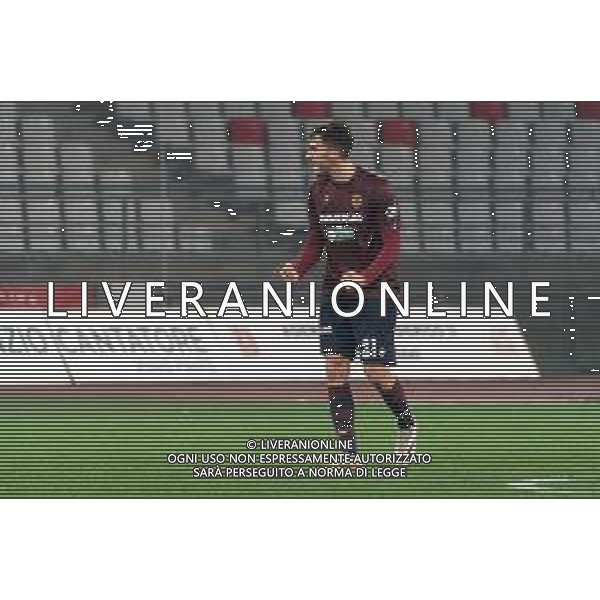 Mario Sampirisi of Reggiana celebrates the victory during the Italian Serie B match SSC Bari vs AC Reggiana 1919 on January 27, 2024 at the San Nicola stadium in Bari, Italy. Photo by Emmanuele Mastrodonato/ag. Aldo Liverani sas