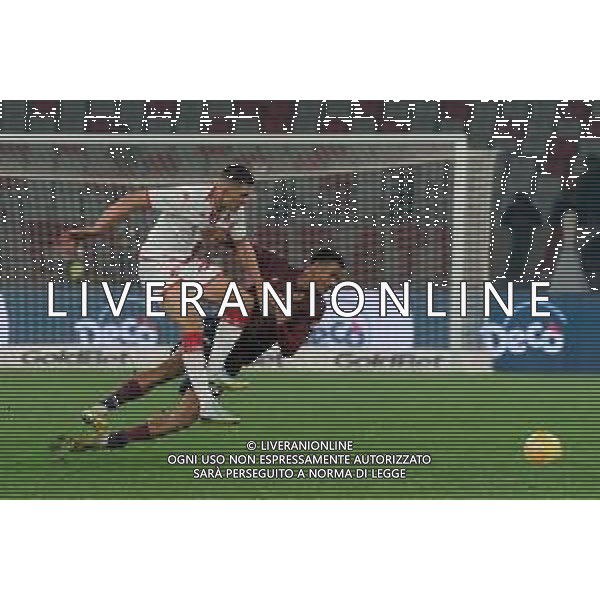 Alessandro Marcandalli of Reggiana and Karlo Lulic of SSC Bari during the Italian Serie B match SSC Bari vs AC Reggiana 1919 on January 27, 2024 at the San Nicola stadium in Bari, Italy. Photo by Emmanuele Mastrodonato/ag. Aldo Liverani sas