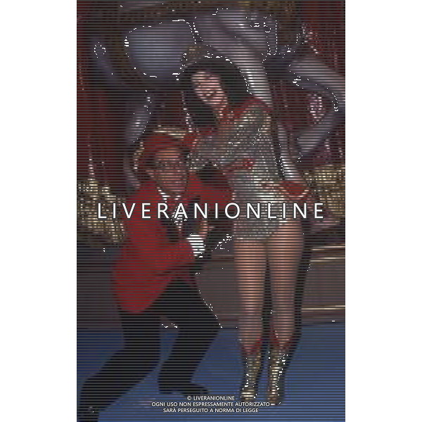 DIAP-RETROSPETTIVA ORESTE LIONELLO ATTORE NELLA FOTO ORESTE LIONELLO CON BONNIE BIANCO NELL\'ANNO 1983 A ROMA FOTO EDGARDO DELLA SCORCIOSA-AG ALDO LIVERANI SAS  