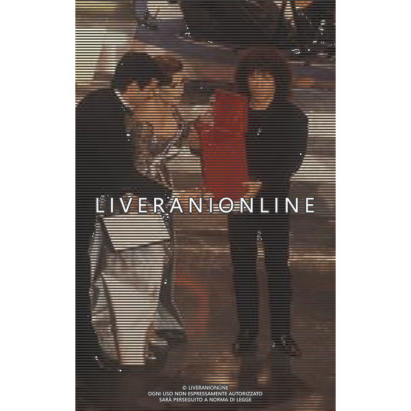 DIAP-RETROSPETTIVA RICCARDO COCCIANTE CANTANTE NELLA FOTO RICCARDO COCCIANTE CON EDWIGE FENECH NELL\'ANNO 1991 AL FESTIVAL DI SANREMO  AG ALDO LIVERANI SAS