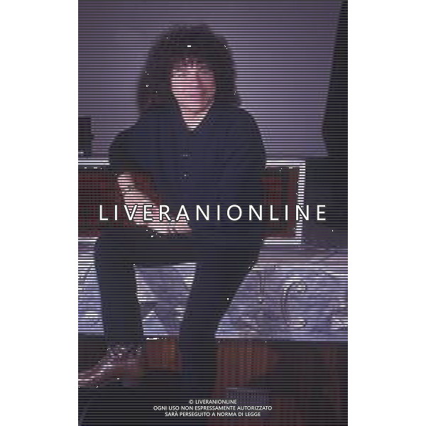 DIAP-RETROSPETTIVA RICCARDO COCCIANTE CANTANTE NELLA FOTO RICCARDO COCCIANTE NELL\'ANNO 1991 AL FESTIVAL DI SANREMO AG ALDO LIVERANI SAS 