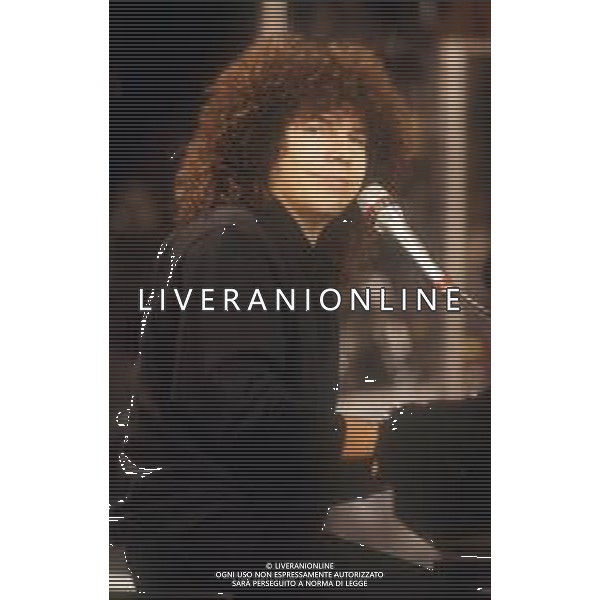 DIAP-RETROSPETTIVA RICCARDO COCCIANTE CANTANTE NELLA FOTO RICCARDO COCCIANTE NELL\'ANNO 1991 AL FESTIVAL DI SANREMO AG ALDO LIVERANI SAS 