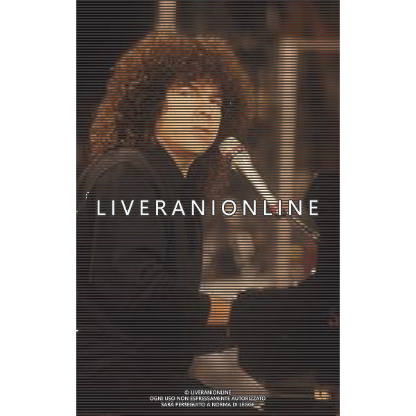 DIAP-RETROSPETTIVA RICCARDO COCCIANTE CANTANTE NELLA FOTO RICCARDO COCCIANTE NELL\'ANNO 1991 AL FESTIVAL DI SANREMO AG ALDO LIVERANI SAS 