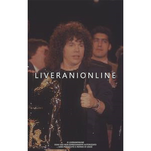 DIAP-RETROSPETTIVA RICCARDO COCCIANTE CANTANTE NELLA FOTO RICCARDO COCCIANTE NELL\'ANNO 1991 AL FESTIVAL DI SANREMO AG ALDO LIVERANI SAS 
