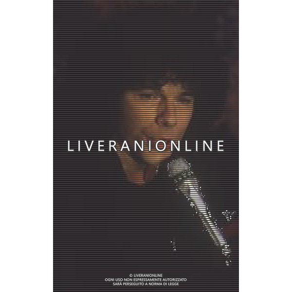 DIAP-RETROSPETTIVA RICCARDO COCCIANTE CANTANTE NELLA FOTO RICCARDO COCCIANTE NELL\'ANNO 1991 AL FESTIVAL DI SANREMO AG ALDO LIVERANI SAS 