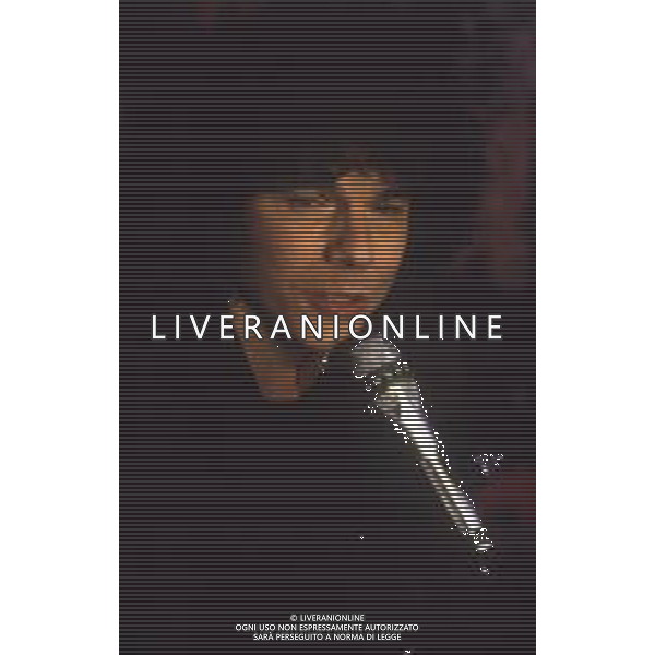 DIAP-RETROSPETTIVA RICCARDO COCCIANTE CANTANTE NELLA FOTO RICCARDO COCCIANTE NELL\'ANNO 1991 AL FESTIVAL DI SANREMO AG ALDO LIVERANI SAS 