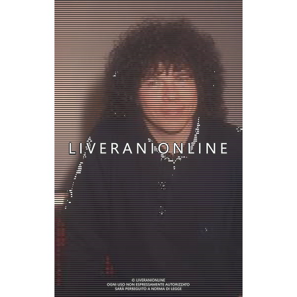 DIAP-RETROSPETTIVA RICCARDO COCCIANTE CANTANTE NELLA FOTO RICCARDO COCCIANTE NELL\'ANNO 1991 AL FESTIVAL DI SANREMO AG ALDO LIVERANI SAS 