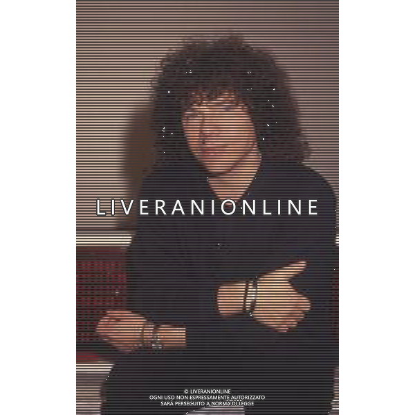 DIAP-RETROSPETTIVA RICCARDO COCCIANTE CANTANTE NELLA FOTO RICCARDO COCCIANTE NELL\'ANNO 1991 AL FESTIVAL DI SANREMO AG ALDO LIVERANI SAS 