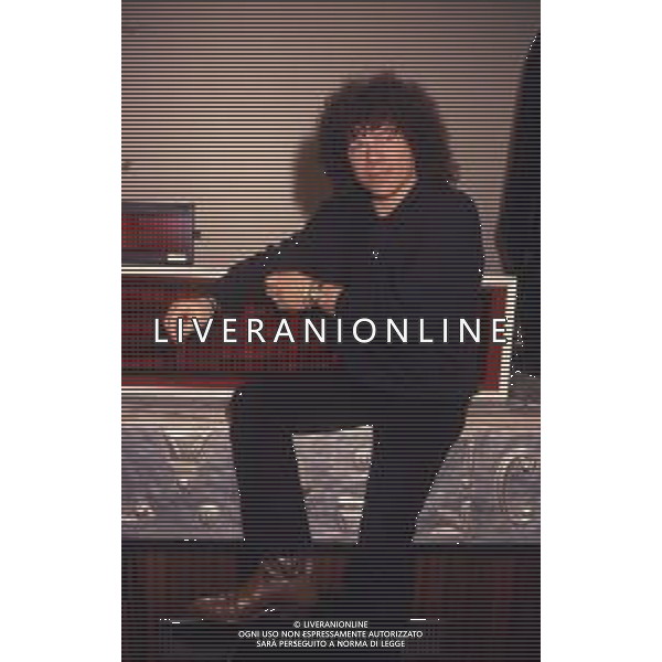 DIAP-RETROSPETTIVA RICCARDO COCCIANTE CANTANTE NELLA FOTO RICCARDO COCCIANTE NELL\'ANNO 1991 AL FESTIVAL DI SANREMO AG ALDO LIVERANI SAS 