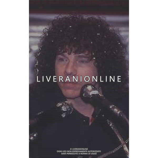 DIAP-RETROSPETTIVA RICCARDO COCCIANTE CANTANTE NELLA FOTO RICCARDO COCCIANTE NELL\'ANNO 1991 AL FESTIVAL DI SANREMO AG ALDO LIVERANI SAS 