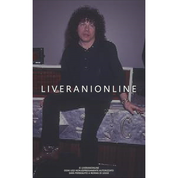 DIAP-RETROSPETTIVA RICCARDO COCCIANTE CANTANTE NELLA FOTO RICCARDO COCCIANTE NELL\'ANNO 1991 AL FESTIVAL DI SANREMO AG ALDO LIVERANI SAS 