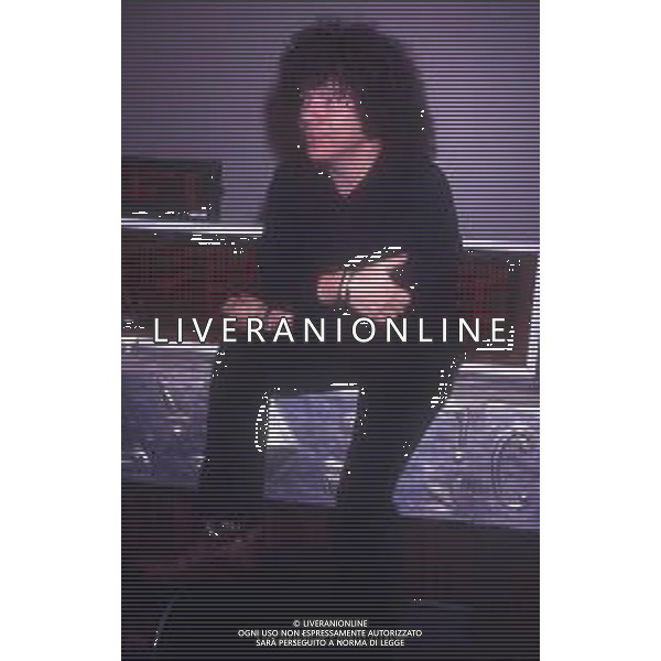 DIAP-RETROSPETTIVA RICCARDO COCCIANTE CANTANTE NELLA FOTO RICCARDO COCCIANTE NELL\'ANNO 1991 AL FESTIVAL DI SANREMO AG ALDO LIVERANI SAS 