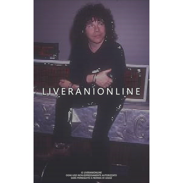 DIAP-RETROSPETTIVA RICCARDO COCCIANTE CANTANTE NELLA FOTO RICCARDO COCCIANTE NELL\'ANNO 1991 AL FESTIVAL DI SANREMO AG ALDO LIVERANI SAS 