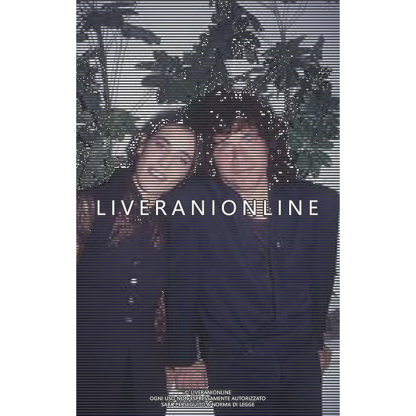 DIAP-RETROSPETTIVA RICCARDO COCCIANTE CANTANTE NELLA FOTO RICCARDO COCCIANTE CON PAOLA TURCI AG ALDO LIVERANI SAS