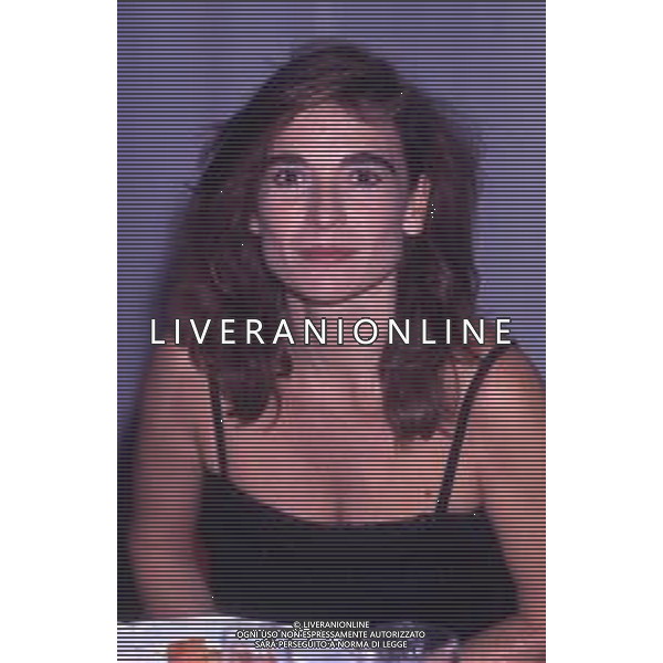 DIAP-RETROSPETTIVA LINA SASTRI ATTRICE E CANTANTE NELLA FOTO LINA SASTRI A MILANO NELL\'ANNO 1990 AG ALDO LIVERANI SAS 
