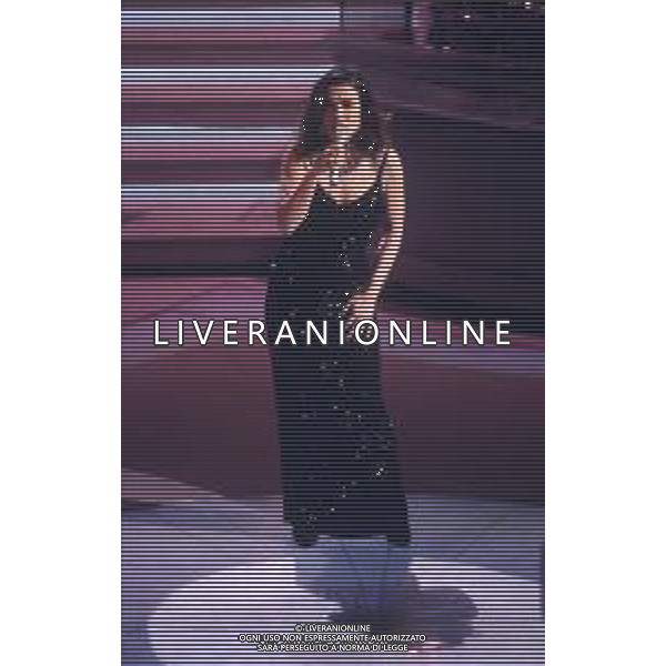 DIAP-RETROSPETTIVA LINA SASTRI ATTRICE E CANTANTE NELLA FOTO LINA SASTRI AL FESTIVAL DI SANREMO NELL\'ANNO 1992  AG ALDO LIVERANI SAS  