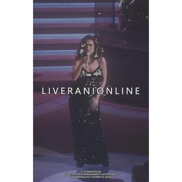 DIAP-RETROSPETTIVA LINA SASTRI ATTRICE E CANTANTE NELLA FOTO LINA SASTRI AL FESTIVAL DI SANREMO NELL\'ANNO 1992  AG ALDO LIVERANI SAS  
