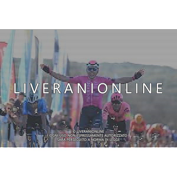 03-02-2024 Etoile De Besseges; Tappa 04 Mejannes Le Clap - Mejannes Le Clap; 2024, Van Rysel - Roubaix; 2024, Decathlon - Ag2r La Mondiale; 2024, Ef Education - Easypost; Leroux, Samuel; De Bondt, Dries; Bissegger, Stefan; Mejannes Le Clap; ©SIROTTI/AGENZIA ALDO LIVERANI SAS