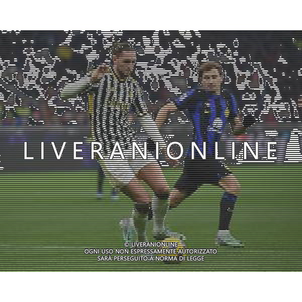 Inter vs Juventus nella foto Adrien Rabiot (Juventus) e Nicolo\' Barella (Inter) Milano 04-02-2024 Stadio Giuseppe Meazza - San Siro Campionato Serie A TIM - 23a giornata foto Roberto Garavaglia/Agenzia Aldo Liverani sas/AGENZIA ALDO LIVERANI SAS