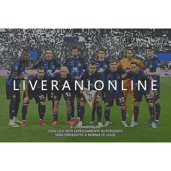 Inter vs Juventus nella foto formazione Inter, in piedi da SX Marcus Thuram, Matteo Darmian, Francesco Acerbi, Benjamin Pavard, Yann Sommer e Alessandro Bastoni; in basso da SX Henrikh Mkhitaryan, Federico Dimarco, Lautaro Martinez, Nicolo\' Barella e Hakan Calhanoglu Milano 04-02-2024 Stadio Giuseppe Meazza - San Siro Campionato Serie A TIM - 23a giornata foto Roberto Garavaglia/Agenzia Aldo Liverani sas