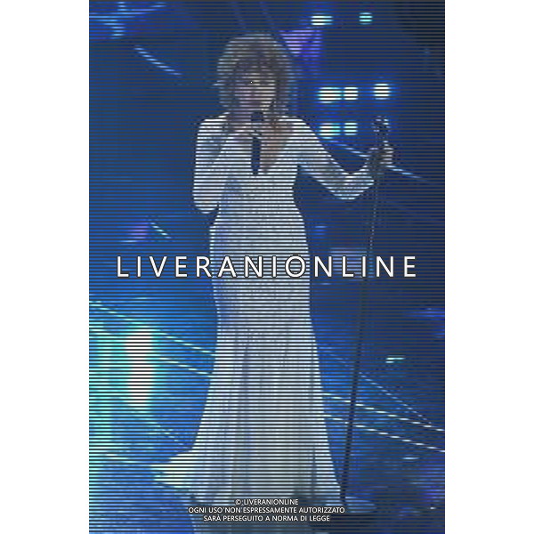 Festival Sanremo 2024 nella foto l\'esibizione di Fiorella Mannoia 74mo Festival della Canzone Italiana - Prima Serata Teatro Ariston - Sanremo (IM) 06-02-2024 foto Roberto Garavaglia/agenzia Aldo Liverani sas/AGENZIA ALDO LIVERANI SAS