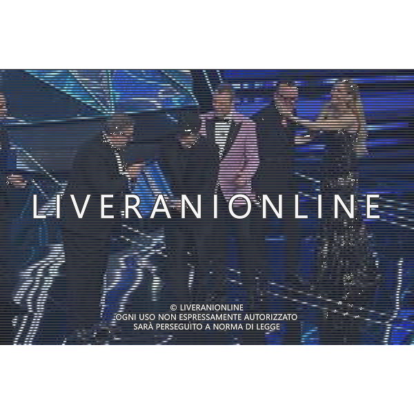 Festival Sanremo 2024 nella foto Geolier vince la serata delle cover 74mo Festival della Canzone Italiana - Quarta Serata Teatro Ariston - Sanremo (IM) 09-02-2024 foto Roberto Garavaglia/agenzia Aldo Liverani sas/AGENZIA ALDO LIVERANI SAS
