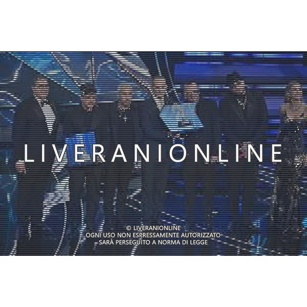 Festival Sanremo 2024 nella foto Geolier vince la serata delle cover 74mo Festival della Canzone Italiana - Quarta Serata Teatro Ariston - Sanremo (IM) 09-02-2024 foto Roberto Garavaglia/agenzia Aldo Liverani sas/AGENZIA ALDO LIVERANI SAS