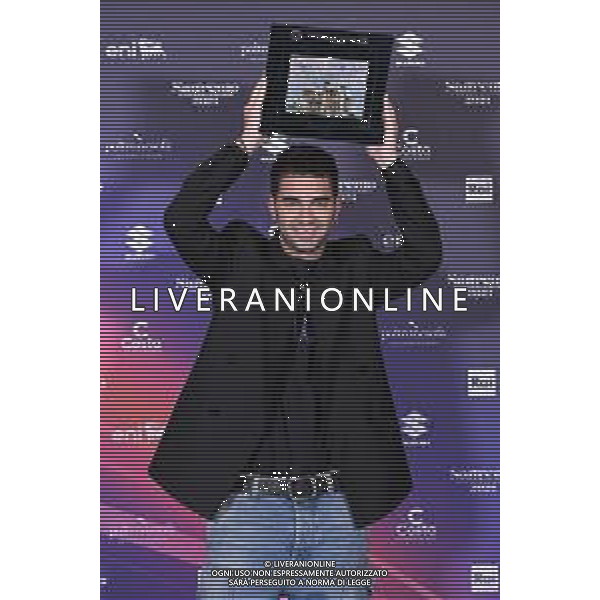 Festival Sanremo 2024 nella foto Maninni con il premio Corecom 74mo Festival della Canzone Italiana, photocall del 10 febbraio Teatro Ariston - Sanremo (IM) 10-02-2024 foto Roberto Garavaglia/agenzia Aldo Liverani sas/AGENZIA ALDO LIVERANI SAS