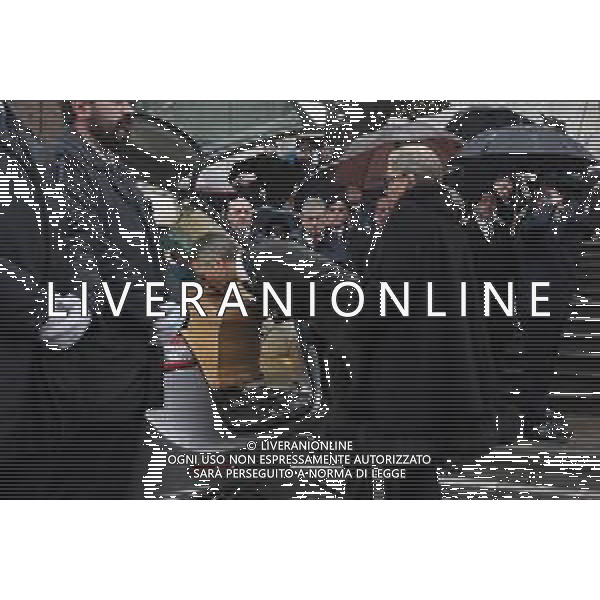 Torino 10.02.2024 Duomo di Torino San Giovanni Battista @Manuela Viganti/Ag. Aldo Liverani sas Funerali di Vittorio Emanuele di Savoia Nella foto: Emanuele Filiberto di Savoia con la madre Marina Doria di Savoia danno l\'ultimo saluto a Vittorio Emanuele di Savoia ©Viganti/AGENZIA ALDO LIVERANI SAS