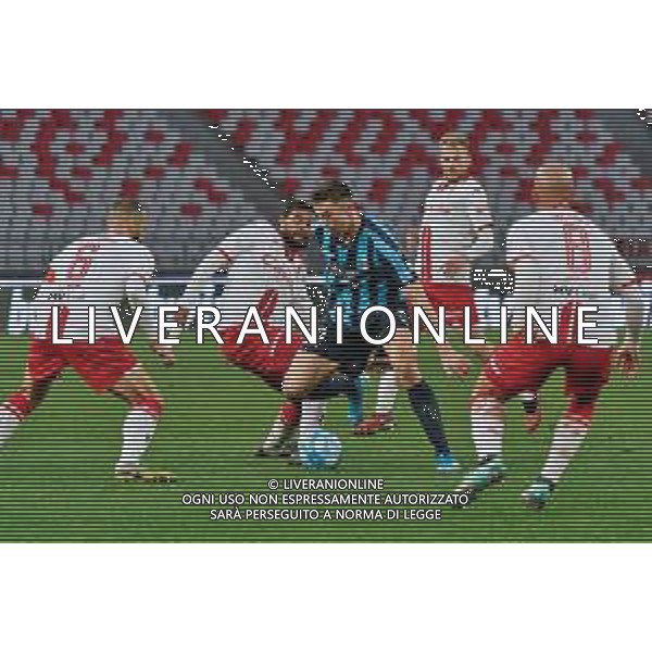 Andrija Novakovich of Calcio Lecco 1912 and Malcom Edjouma of SSC Bari during the Italian Serie B match SSC Bari vs Calcio Lecco 1912 on February 10, 2024 at the San Nicola stadium in Bari, Italy. Photo by Emmanuele Mastrodonato/ag. Aldo Liverani sas/AGENZIA ALDO LIVERANI SAS