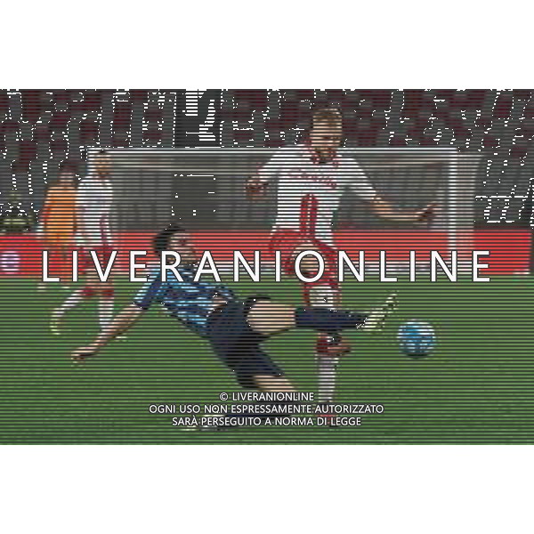 Alessandro Saraniti of Calcio Lecco 1912 and Giuseppe Sibilli of SSC Bari during the Italian Serie B match SSC Bari vs Calcio Lecco 1912 on February 10, 2024 at the San Nicola stadium in Bari, Italy. Photo by Emmanuele Mastrodonato/ag. Aldo Liverani sas/AGENZIA ALDO LIVERANI SAS