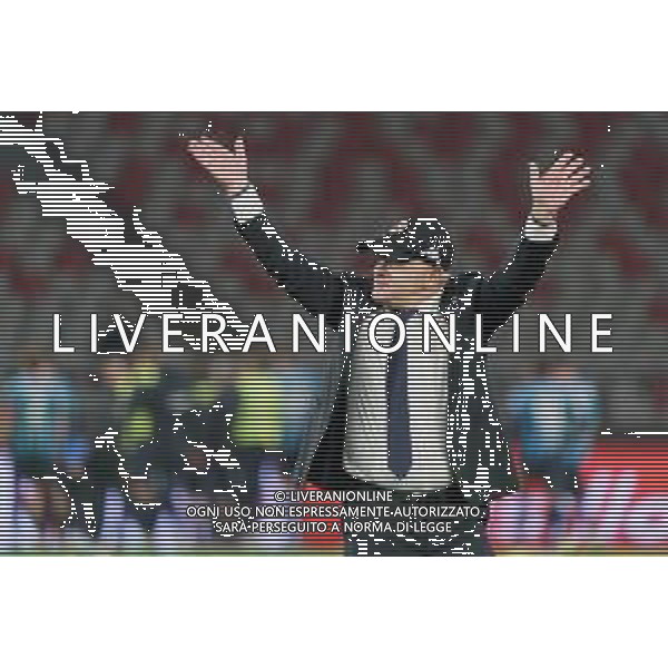 coach Giuseppe Iachini of SSC Bari applauds fans during the Italian Serie B match SSC Bari vs Calcio Lecco 1912 on February 10, 2024 at the San Nicola stadium in Bari, Italy. Photo by Emmanuele Mastrodonato/ag. Aldo Liverani sas/AGENZIA ALDO LIVERANI SAS