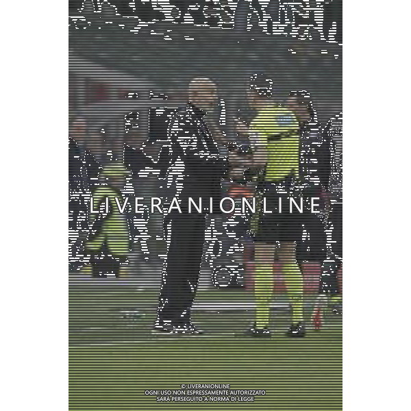 STEFANO PIOLI PROTESTA CON ARBITRO DOVERI -Milan vs Napoli Campionato Calcio Serie A TIM 11-02-2024 ©PAOLO GIAMPIETRI/AGENZIA ALDO LIVERANI SAS