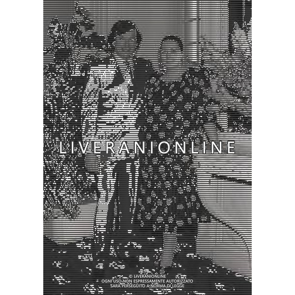 NEG-RETROSPETTIVA GUIDO ANGELI PROMOTORE TELEVENDITE NELLA FOTO GUIDO ANGELI NELL\'ANNO 1988 CON LA MOGLIE AG ALDO LIVERANI SAS 
