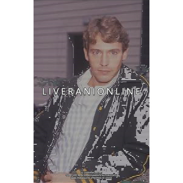DIAP-RETROSPETTIVA RON WILLIAMS ATTORE NELLA FOTO RON WILLIAMS NELL\'ANNO 1983 AG ALDO LIVERANI SAS 