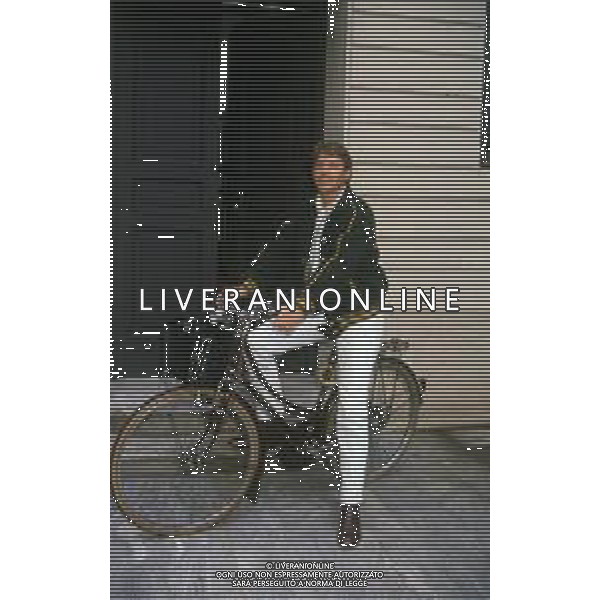 DIAP-RETROSPETTIVA RON WILLIAMS ATTORE NELLA FOTO RON WILLIAMS NELL\'ANNO 1983 AG ALDO LIVERANI SAS 