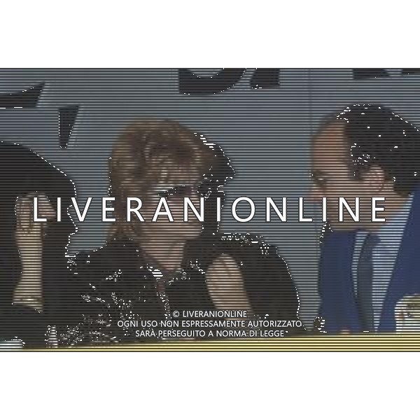 DIAP-RETROPETTIVA MIRANDA MARTINO ATTRICE E CANTANTE NELLA FOTO MIRANDA MARTINO CON ROCCO MARTINO A MILANO NELL\'ANNO 1987 AG ALDO LIVERANI SAS