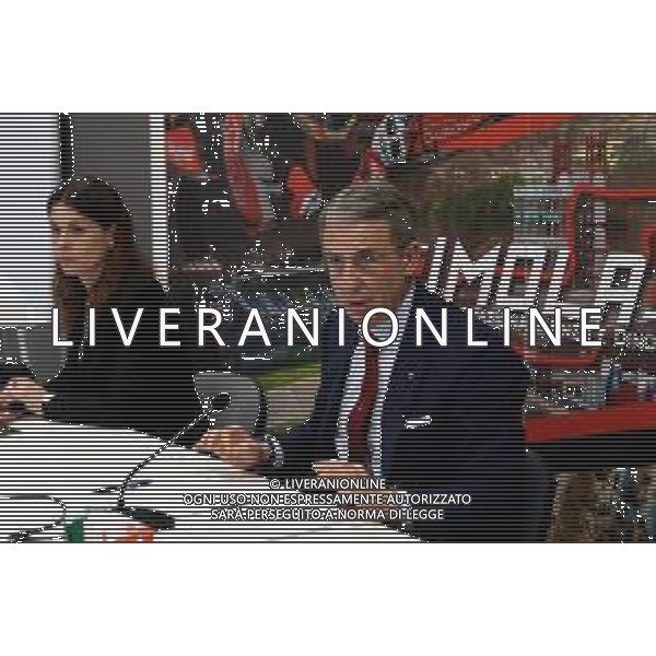IMOLA 15 02 2024 AUTODROMO ENZO E DINO FERRARI MOVIMENTO STELLE CONFERENZA STAMPA consumo di suolo locale e regionale e sul futuro della Discarica Tre Monti NELLA FOTO VICE PRESIDENTE DELLA CAMERA DEI DEPUTATI SERGIO COSTA E SABRINA PIGNEDOLI FOTO GIANNI SANNA-AG ALDO LIVERANI SAS