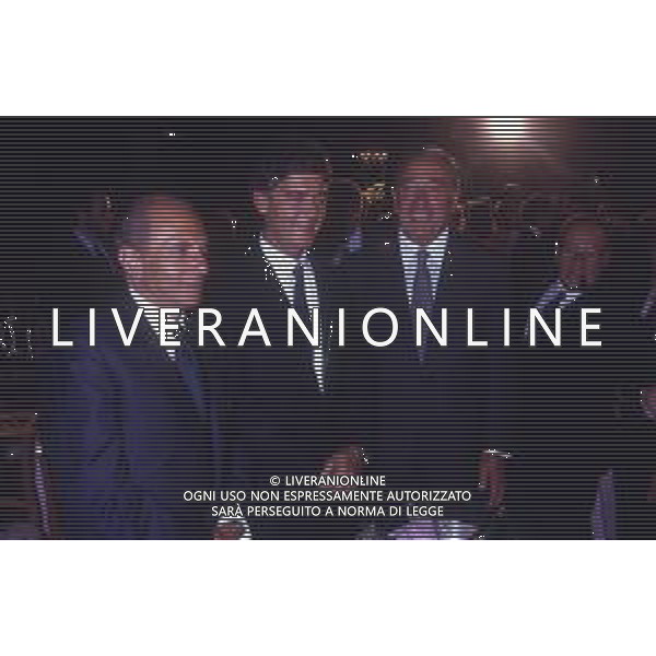 DIAP-RETROSPETTIVA BIAGIO AGNES GIORNALISTA E DIRIGENTE D\'AZIENDA NELLA FOTO BIAGIO AGNES NELL\'ANNO 1989 CON ENRICO MANCA E CLAUDIO MARTELLI AG ALDO LIVERANI SAS 