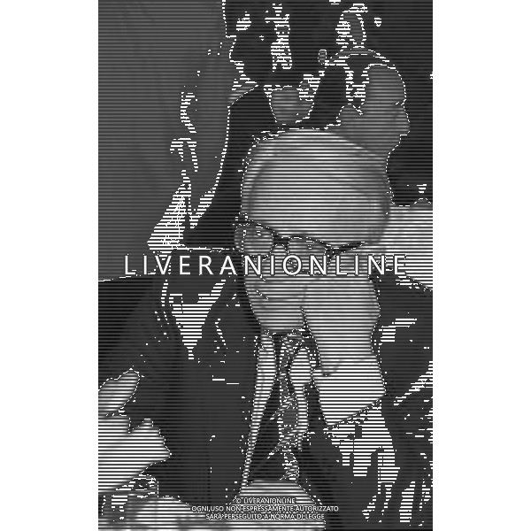 NEG-RETROSPETTIVA ENZO BIAGI GIORNALISTA-SCRITTORE E CONDUTTORE TELEVISIVO NELLA FOTO ENZO BIAGI A MILANO NELL\'ANNO 1984 AG ALDO LIVERANI SAS