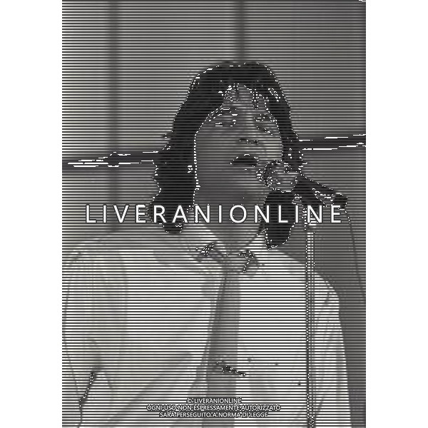 NEG-RETROSPETTIVA DRUPI CANTANTE NELLA FOTO DRUPI AL FESTIVAL DI SANREMO NELL\'ANNO 1984 AG ALDO LIVERANI SAS 