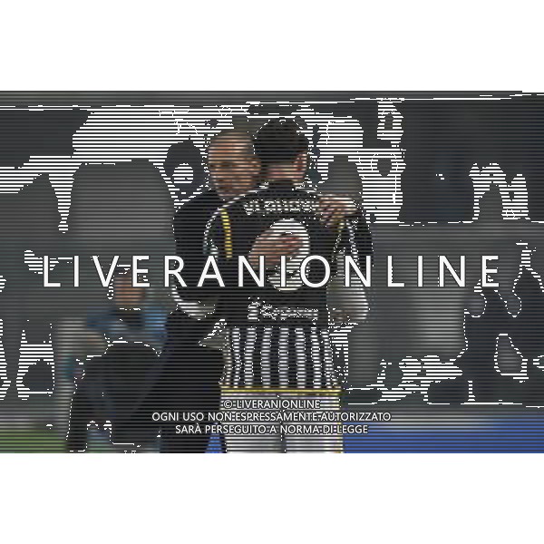 Hellas Verona vs Juventus nella foto Massimiliano Allegri allenatore Juventus e Dusan Vlahovic (Juventus) dopo la sostituzione Verona 17-02-2024 Stadio Marcantonio Bentegodi Campionato Serie A TIM - 25a giornata foto Roberto Garavaglia/Agenzia Aldo Liverani sas